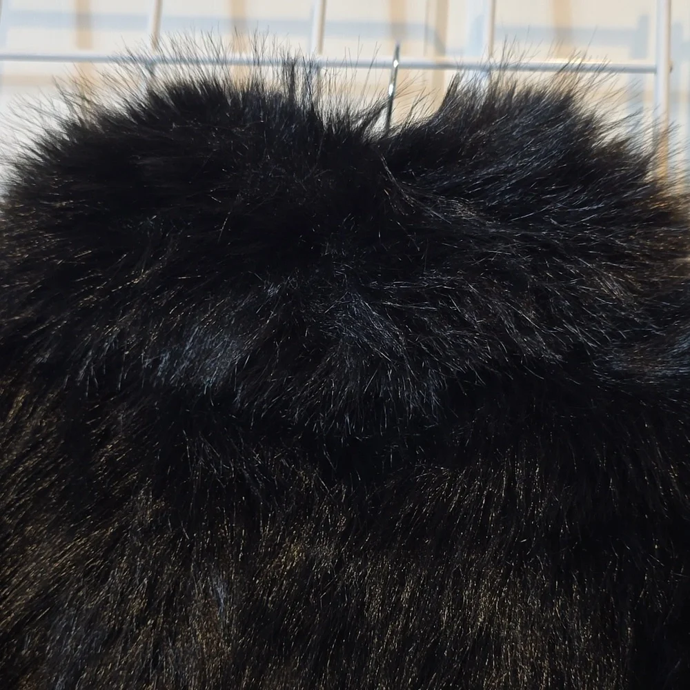 Art Class Black Faux Fur Teddy Jacket‎ Size Small NWT